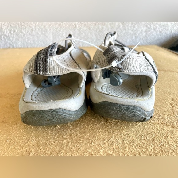 Women's 7.5 Keen Newport H2 Sandals Monochrome Safari Beige Waterproof Washable - Picture 8 of 10